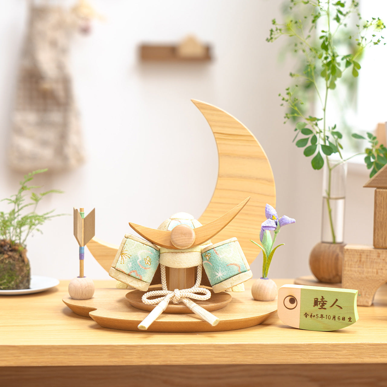 ことの木目込かぶと　だいち　上杉謙信　桧月