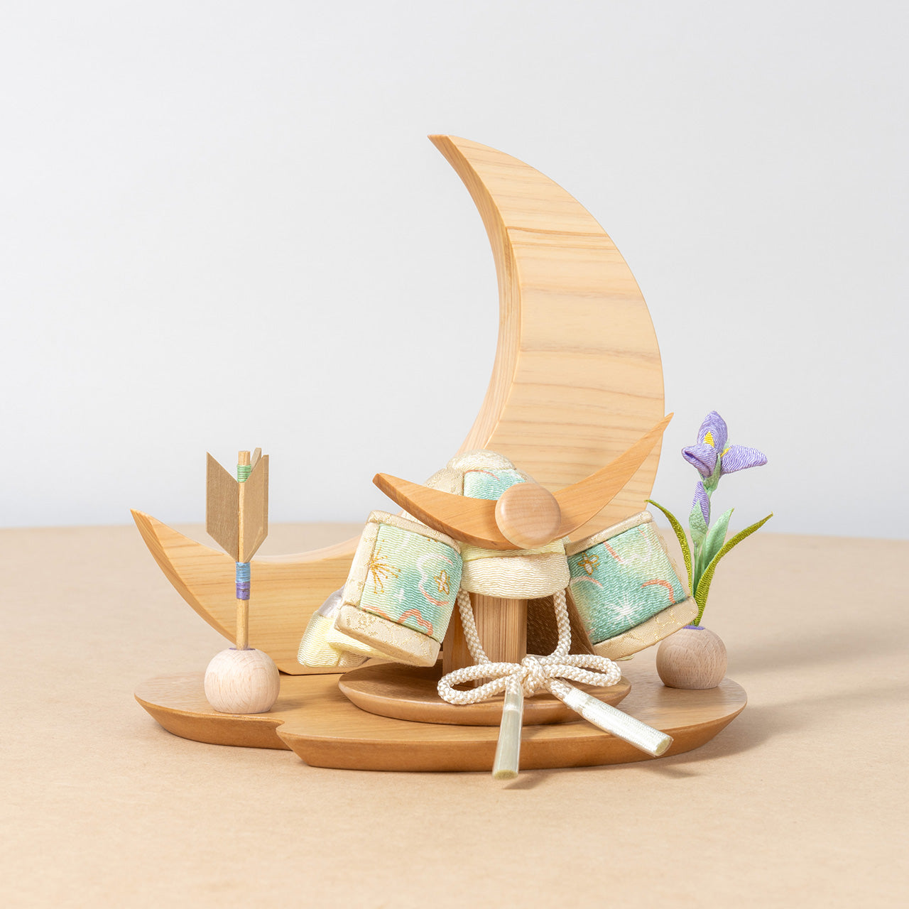 ことの木目込かぶと　だいち　上杉謙信　桧月