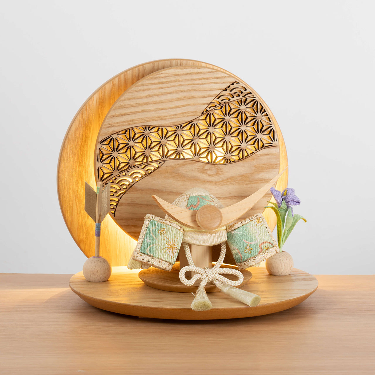 ことの木目込かぶと　だいち　上杉謙信　灯丸衝立　麻の葉　N