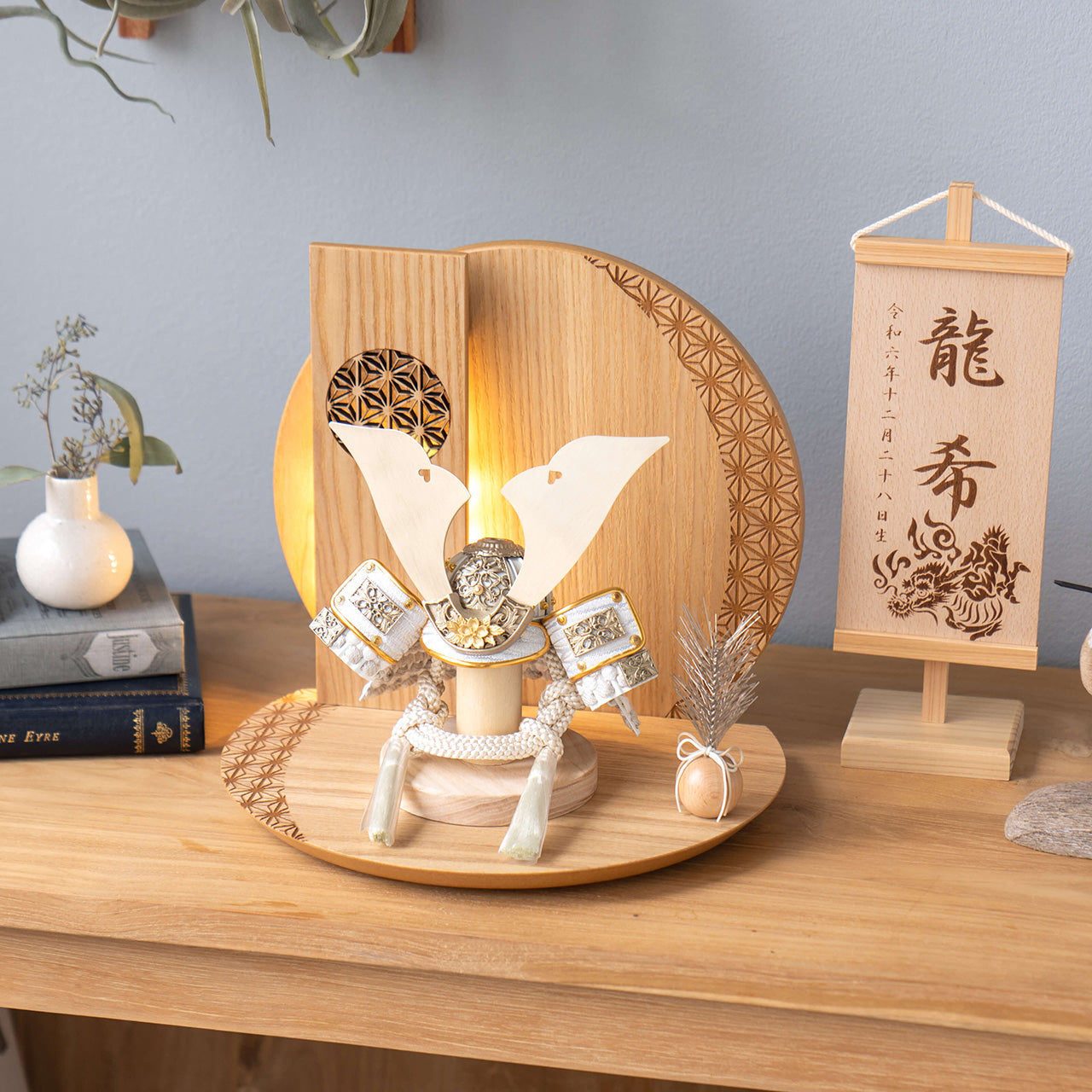 ことの兜　CG金　大鍬　灯円麻の葉衝立N