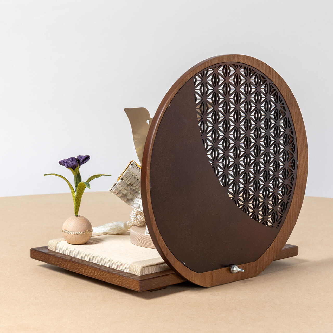 ことの兜　CG金　大鍬　麻の葉　円形B衝立