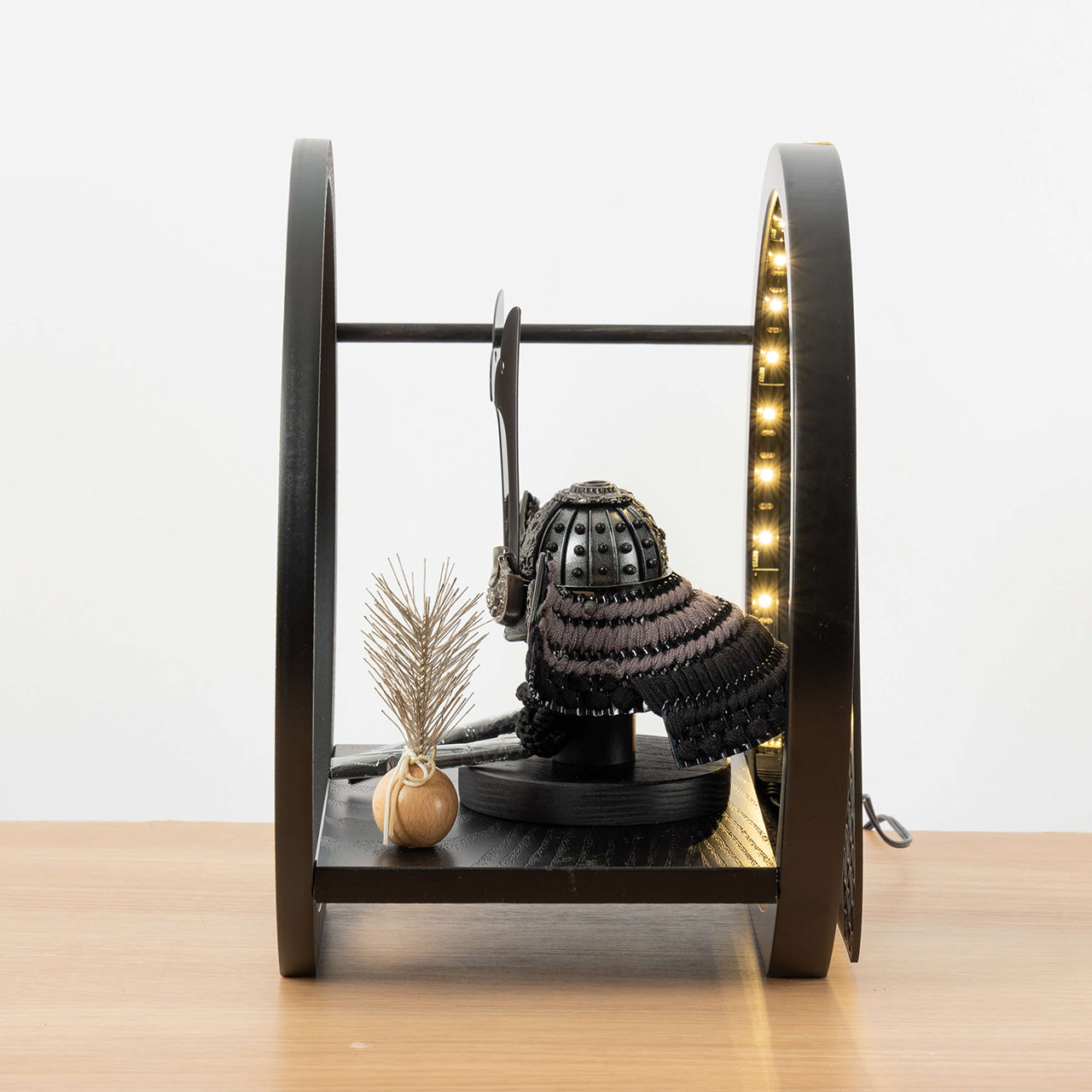 ことの兜　こう　灯月型飾台　麻の葉　BL