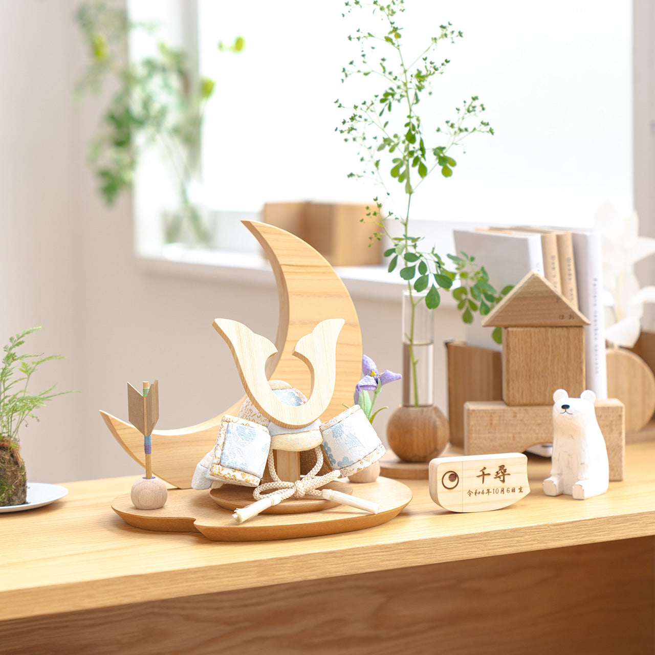 ことの木目込かぶと　そら　鍬形　桧月