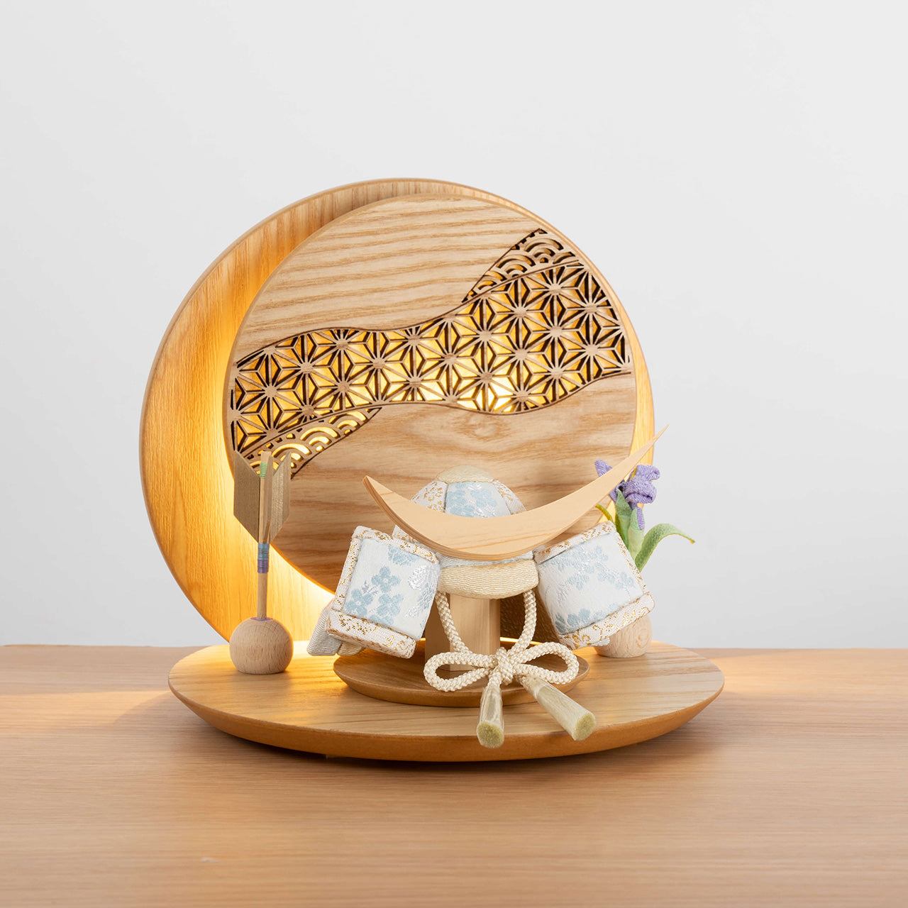 ことの木目込かぶと　そら　伊達政宗　灯丸衝立　麻の葉　N