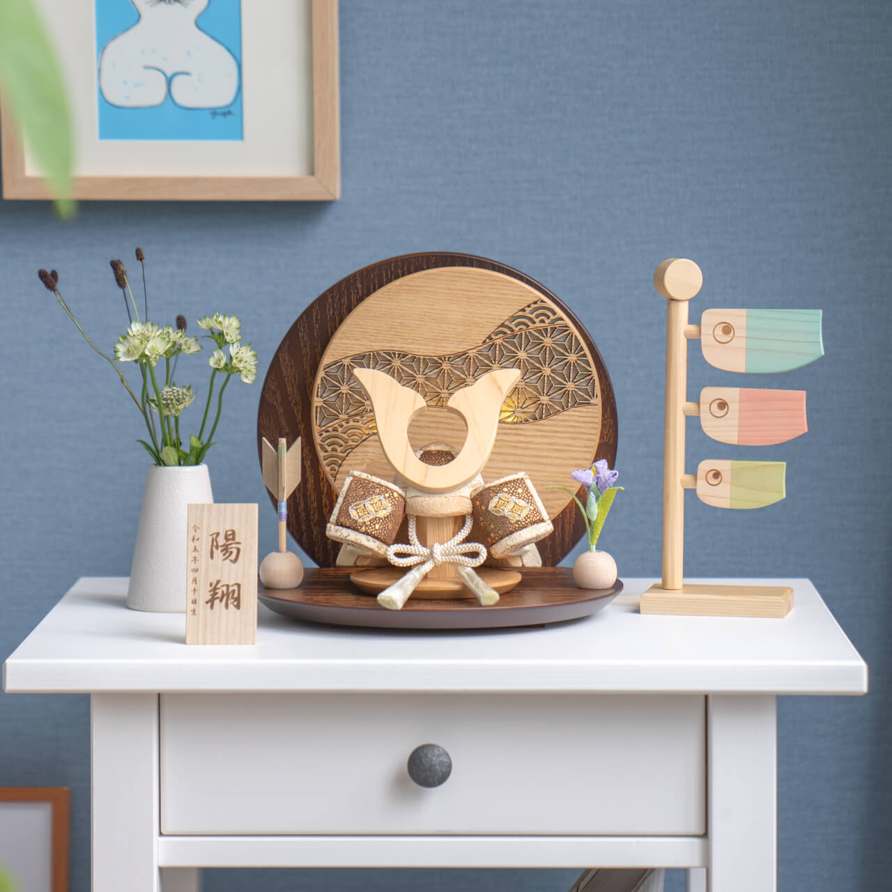 ことの木目込かぶと　つき　鍬形　灯丸衝立　麻の葉　B