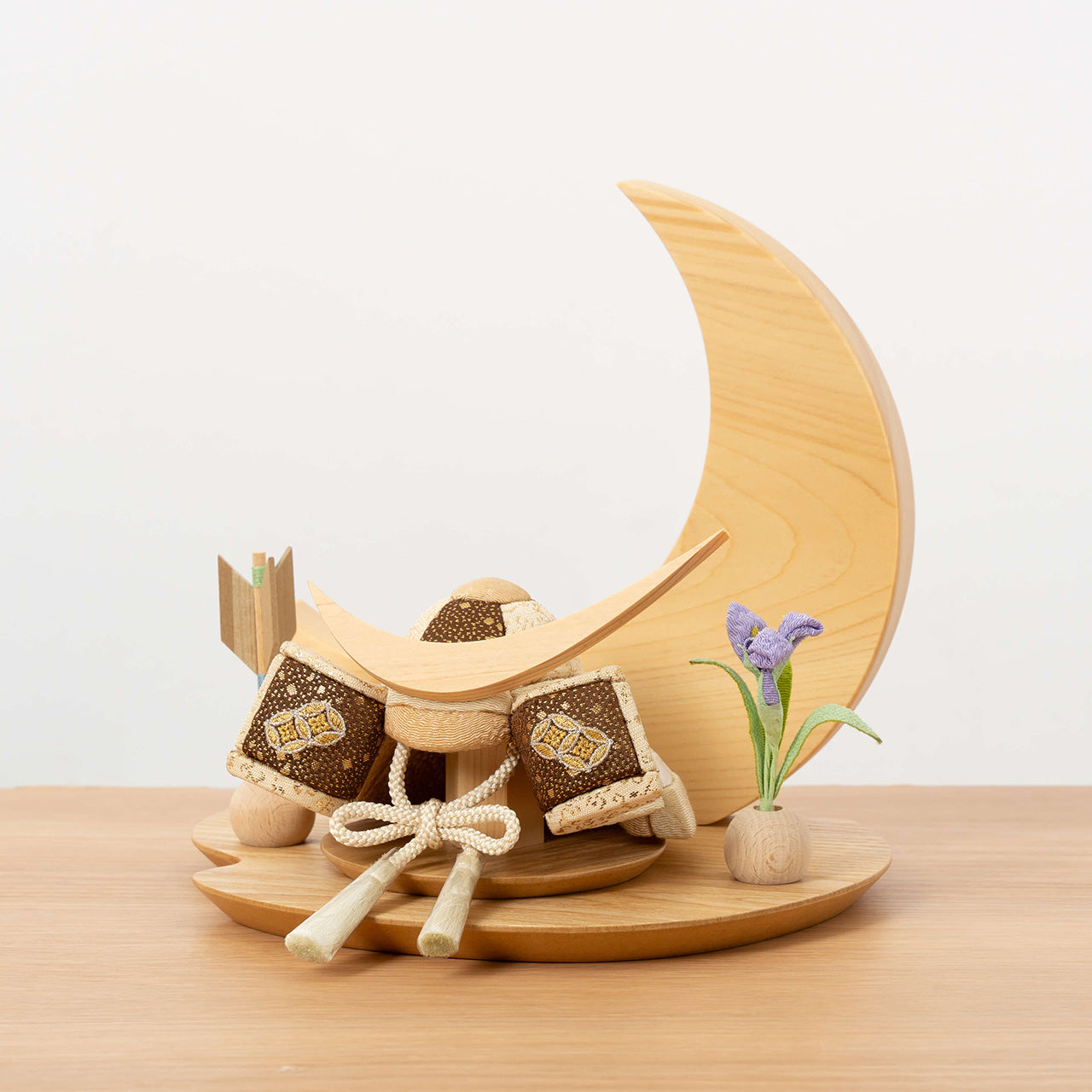 ことの木目込かぶと　つき　伊達政宗　桧月