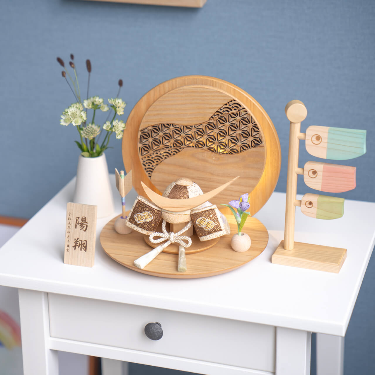 ことの木目込かぶと　つき　伊達政宗　灯丸衝立　麻の葉　N