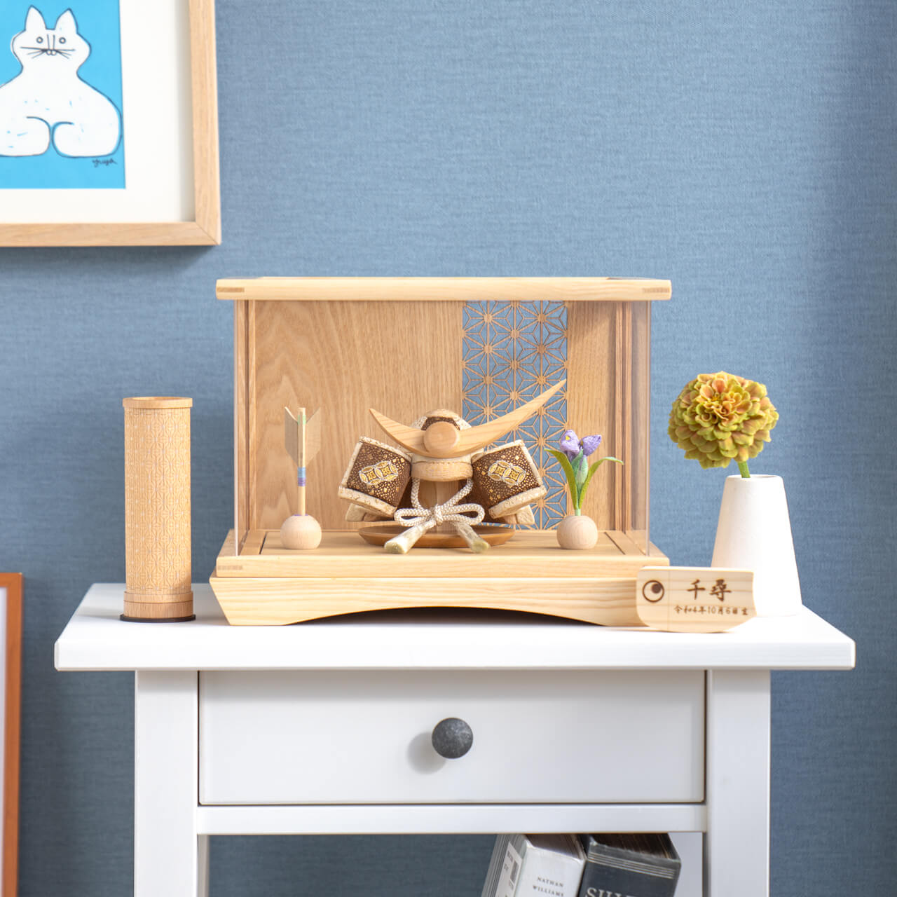 ことの木目込かぶと　つき　上杉謙信　円ケース　麻の葉