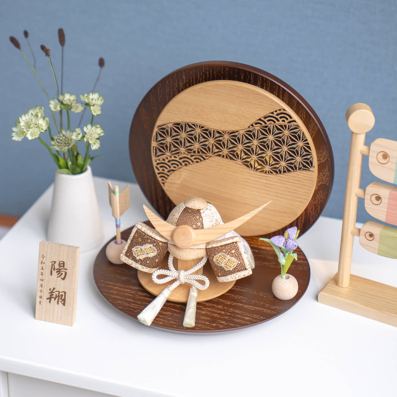 ことの木目込かぶと　つき　上杉謙信　灯丸衝立　麻の葉　B