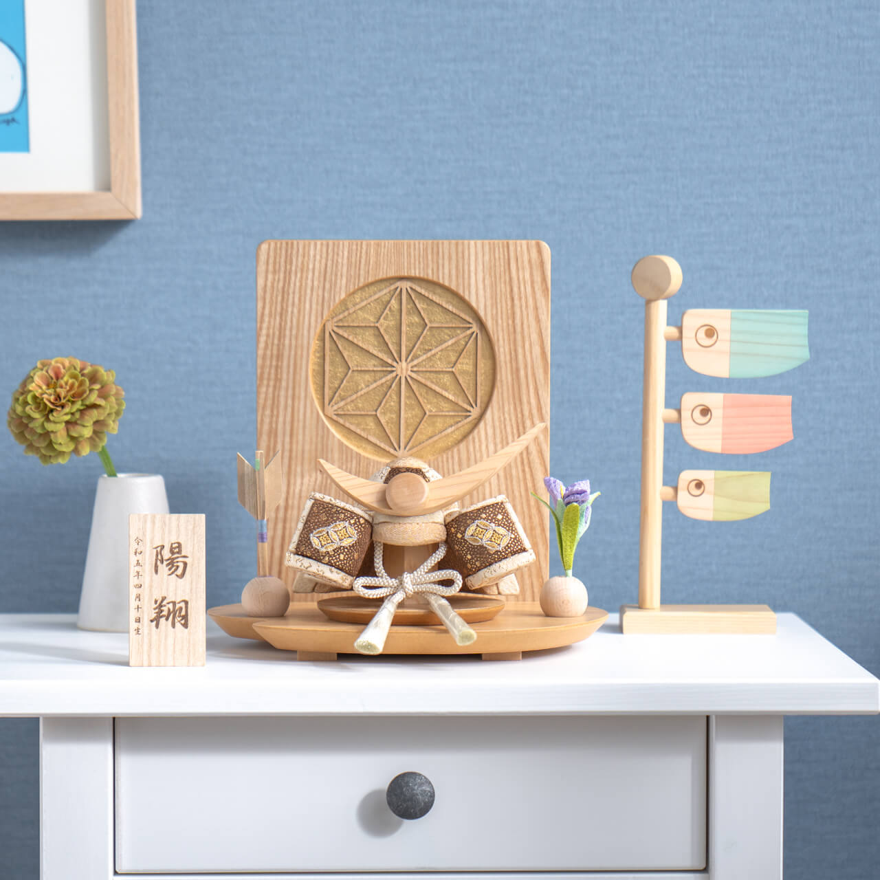 ことの木目込かぶと　つき　上杉謙信　木目衝立　麻の葉