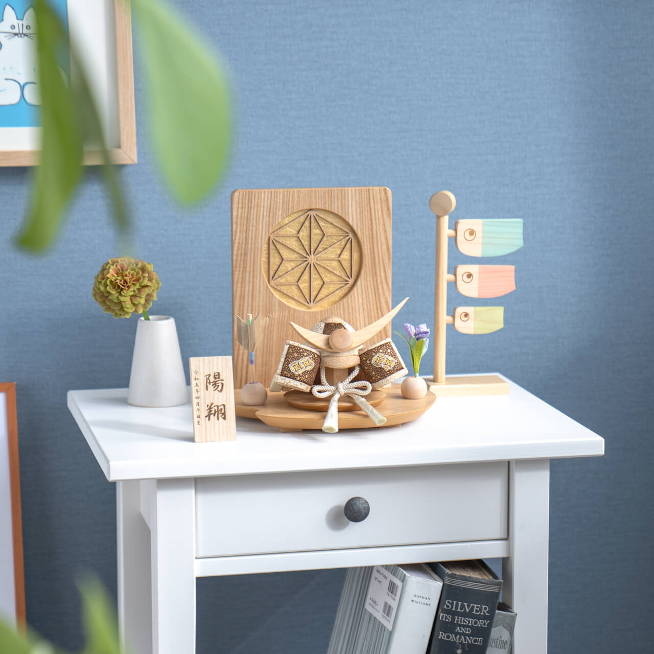 ことの木目込かぶと　つき　上杉謙信　木目衝立　麻の葉