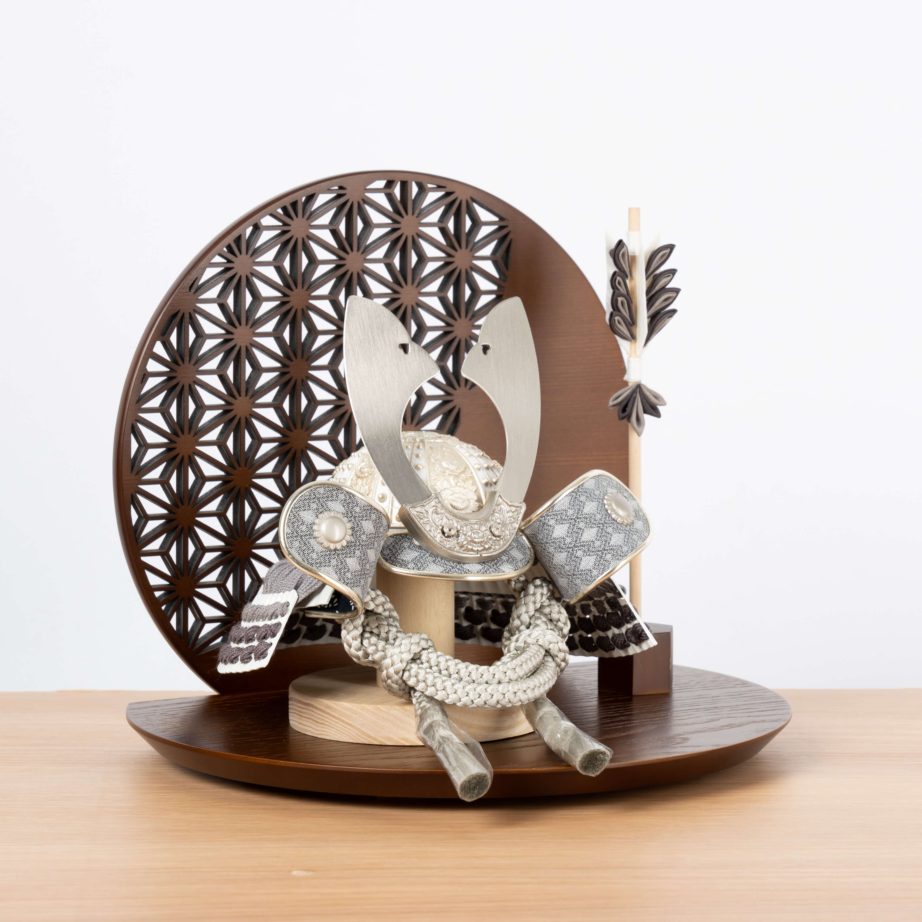 ことのおぼこ兜　せい　麻の葉　丸型B衝立