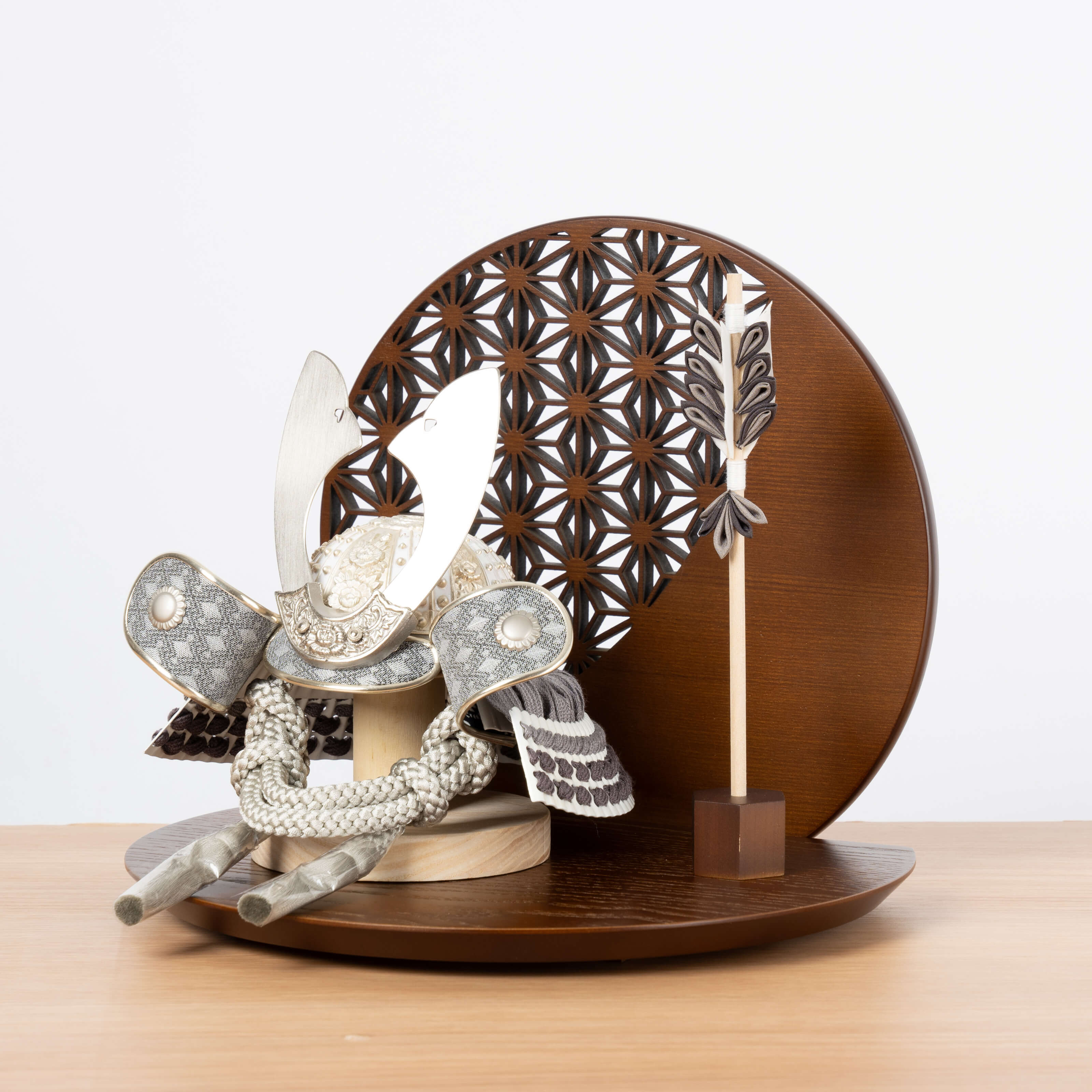 ことのおぼこ兜　せい　麻の葉　丸型B衝立