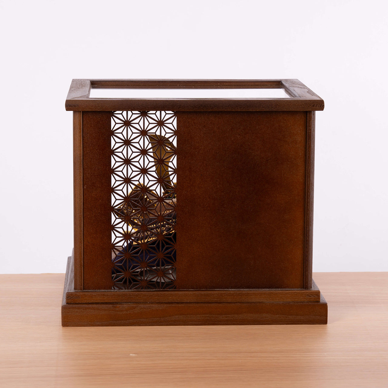 ことの兜　りょう　麻の葉　和ケース　B