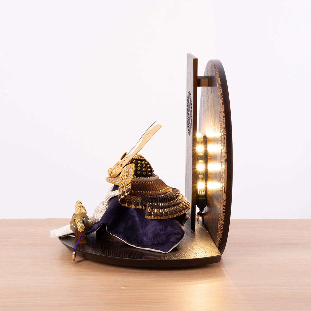 ことの兜　りょう　灯円麻の葉衝立B