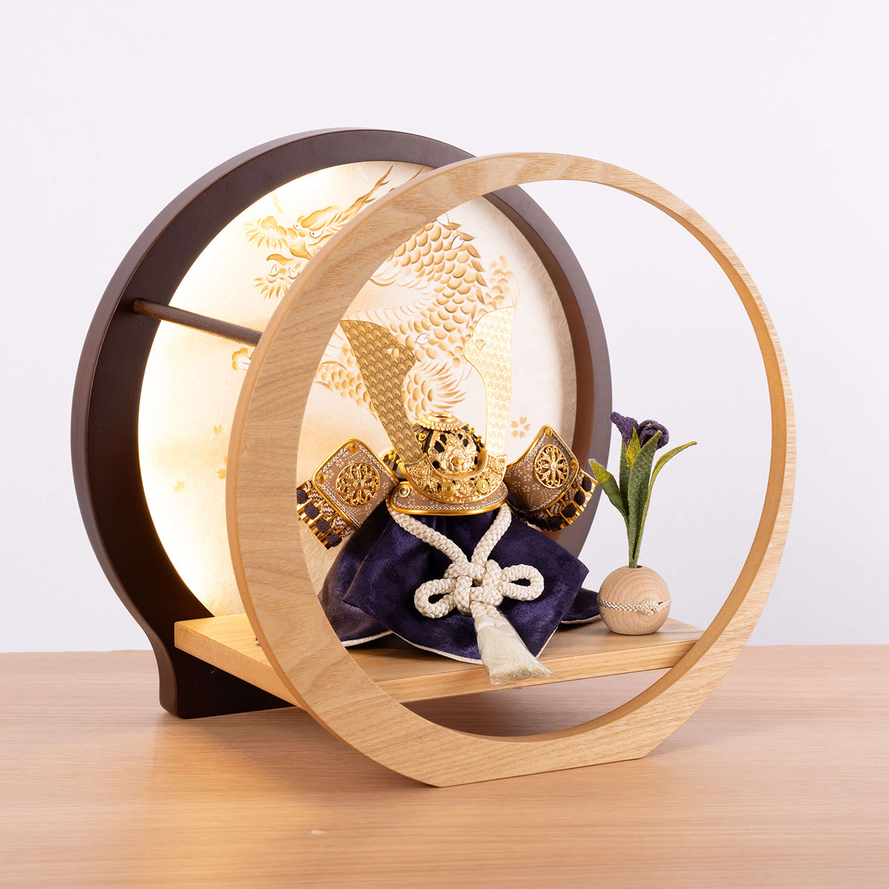 ことの兜　りょう　灯月型飾台　手描龍