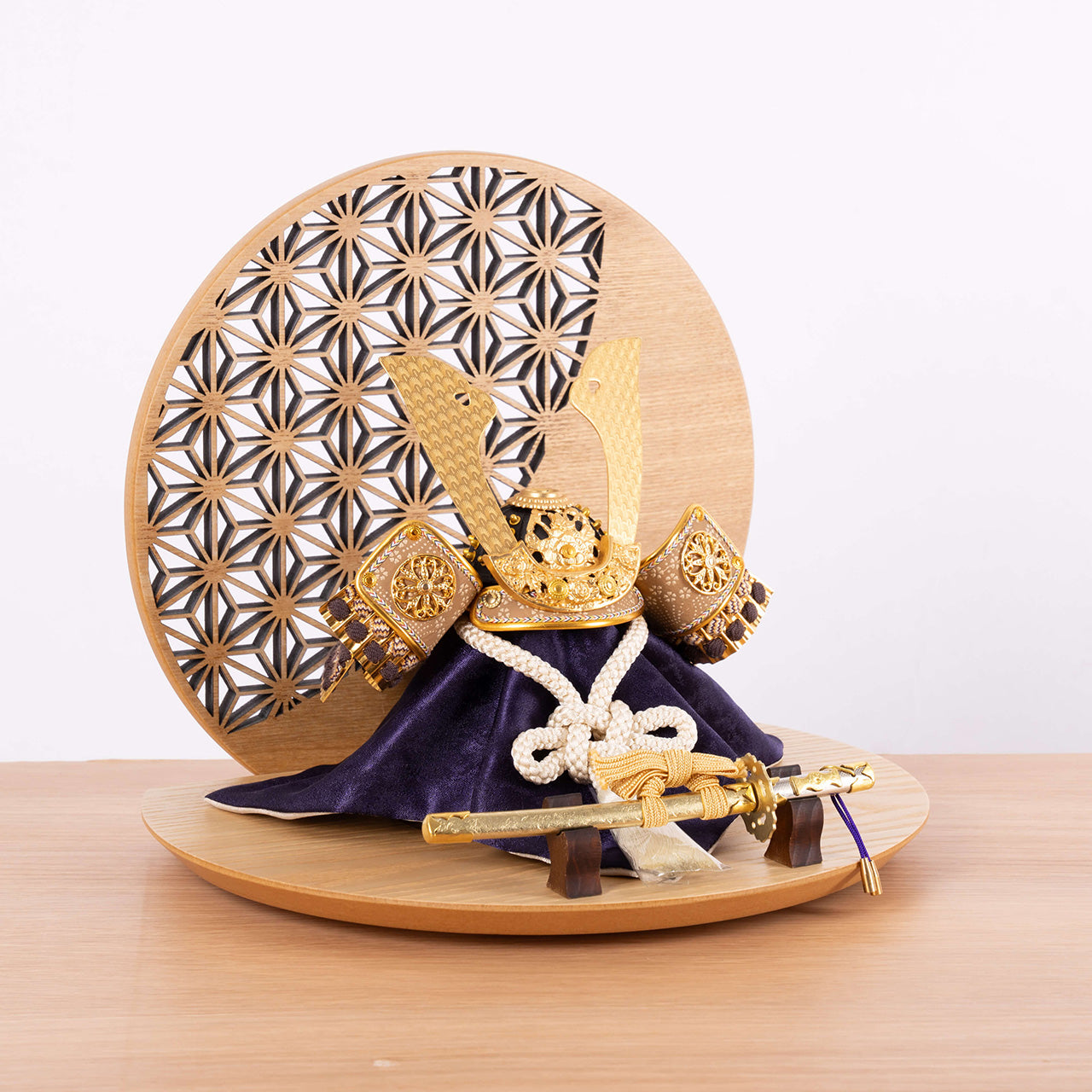 ことの兜　りょう　麻の葉　丸形N衝立