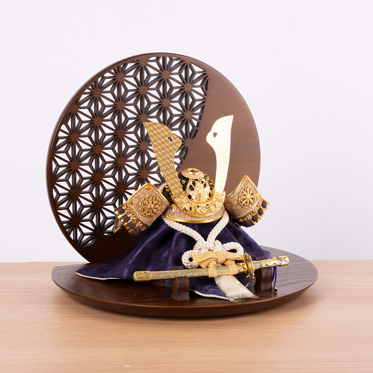 ことの兜　りょう　麻の葉　丸形B衝立