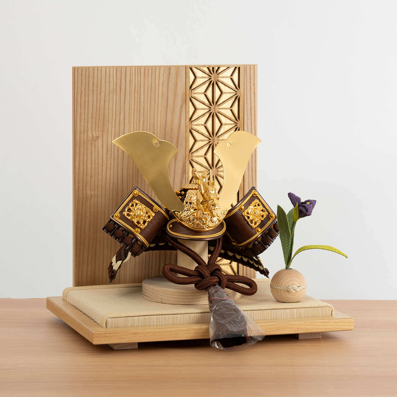 ことの兜　りゅう　麻の葉　N衝立