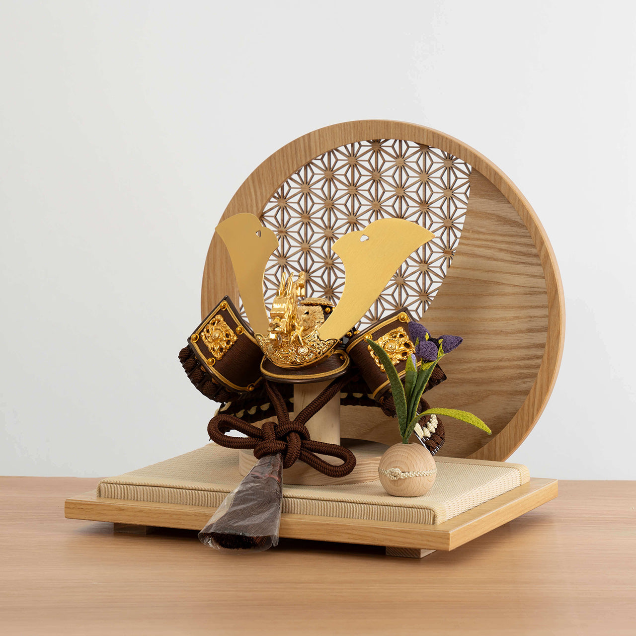 ことの兜　りゅう　麻の葉　円形N衝立