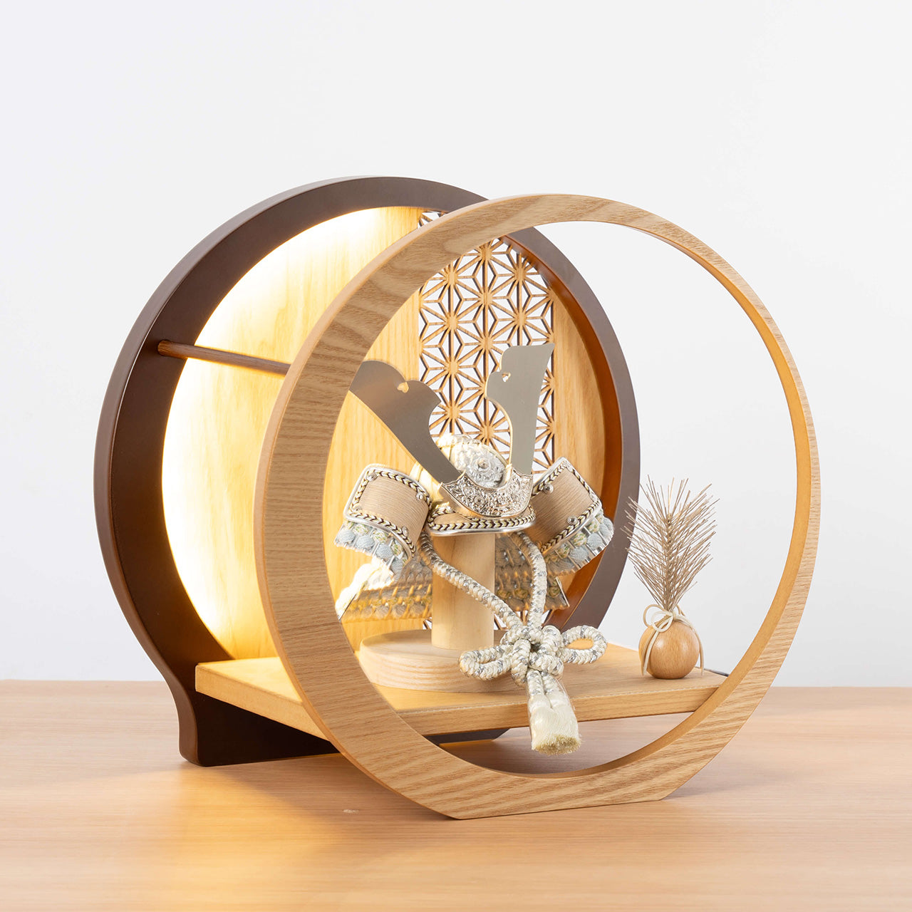 ことのオリジナル兜　そら　灯月型飾台　麻の葉