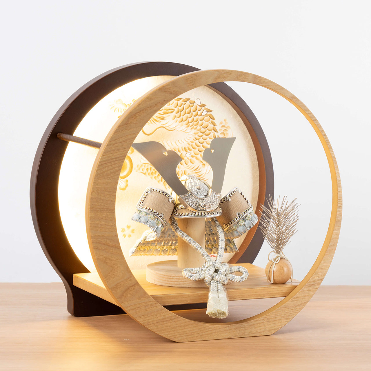 ことのオリジナル兜　そら　灯月型飾台　手描龍