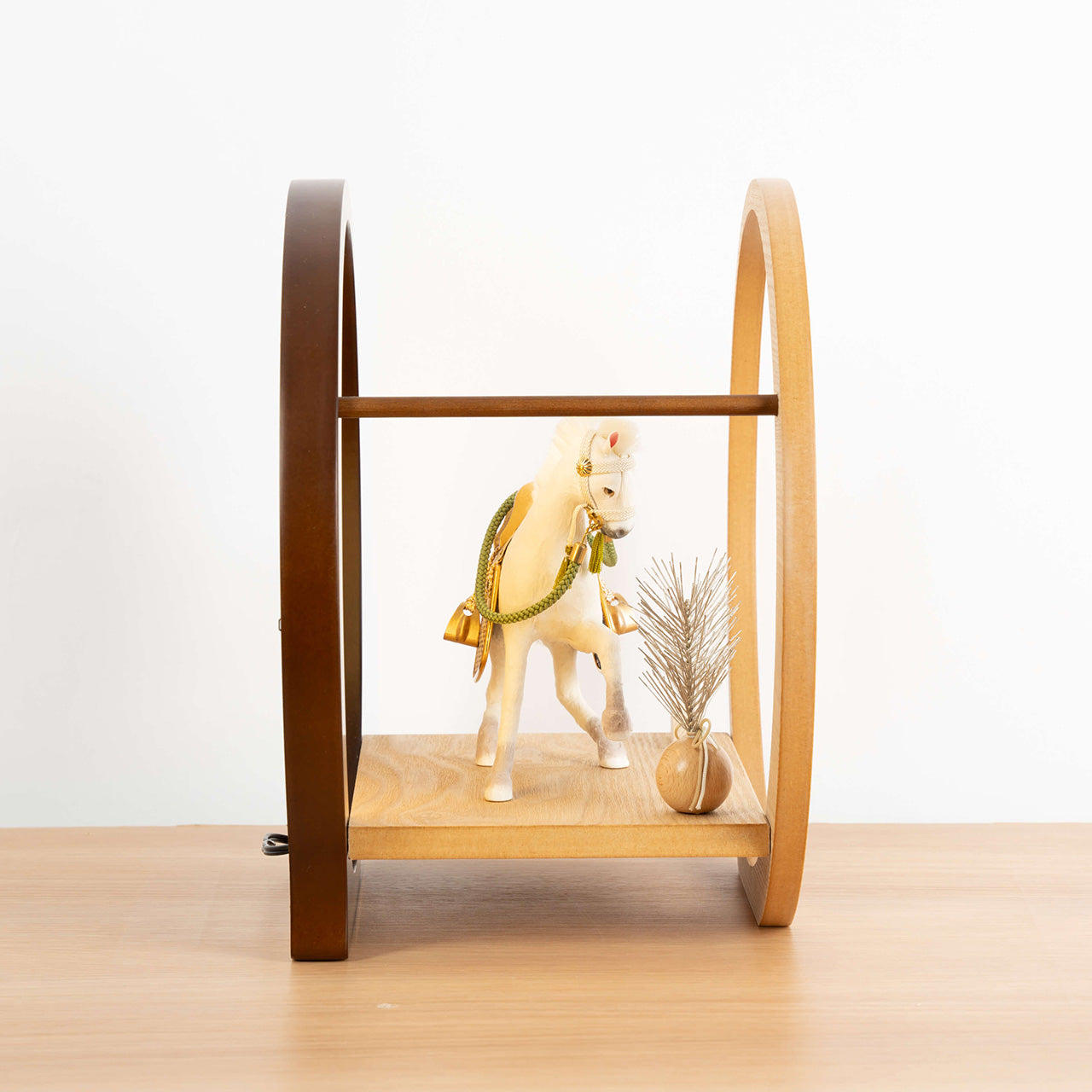 ことの颯躍（そうや）だいち　灯月型飾台　麻の葉