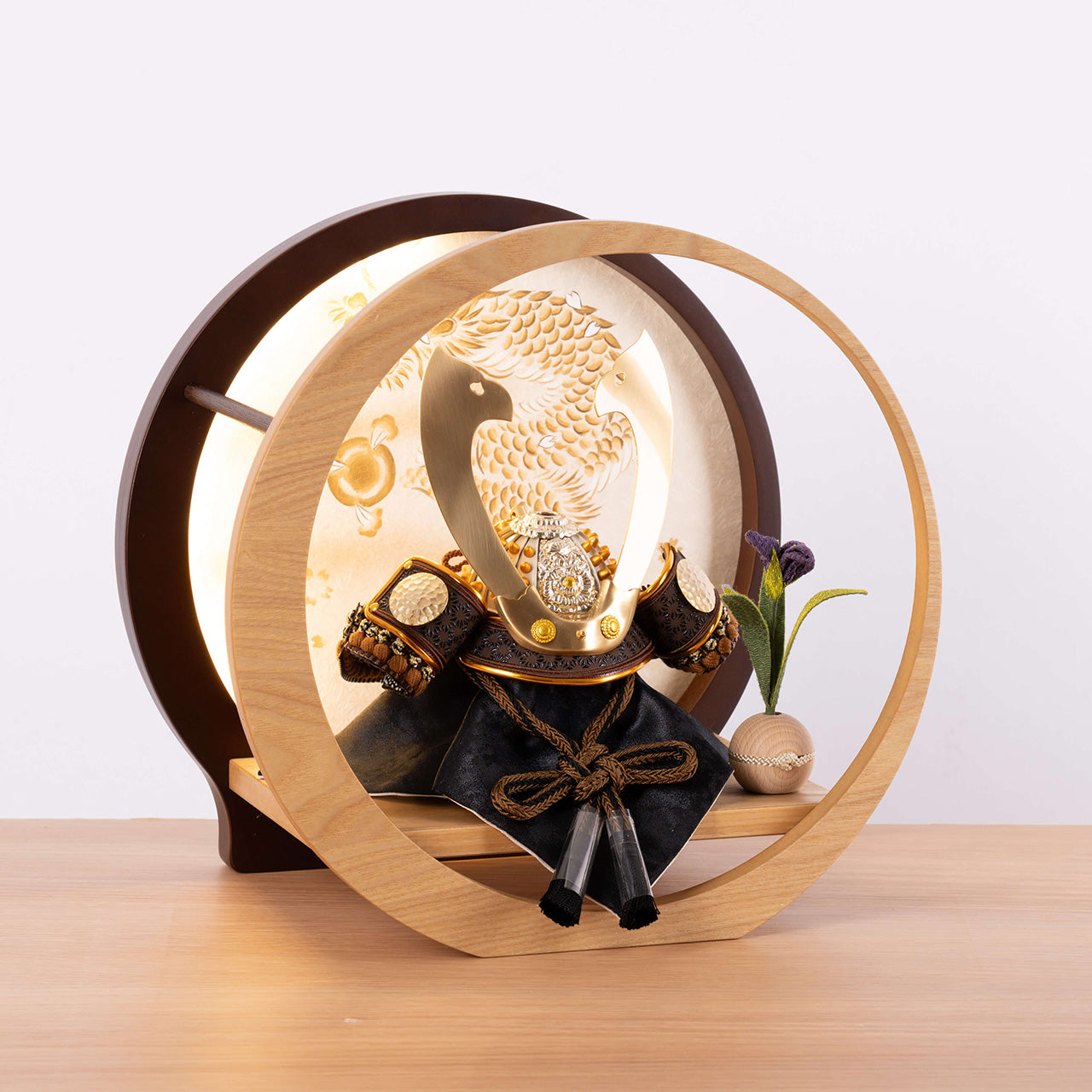 ことの兜　たつき　灯月型飾台　手描龍