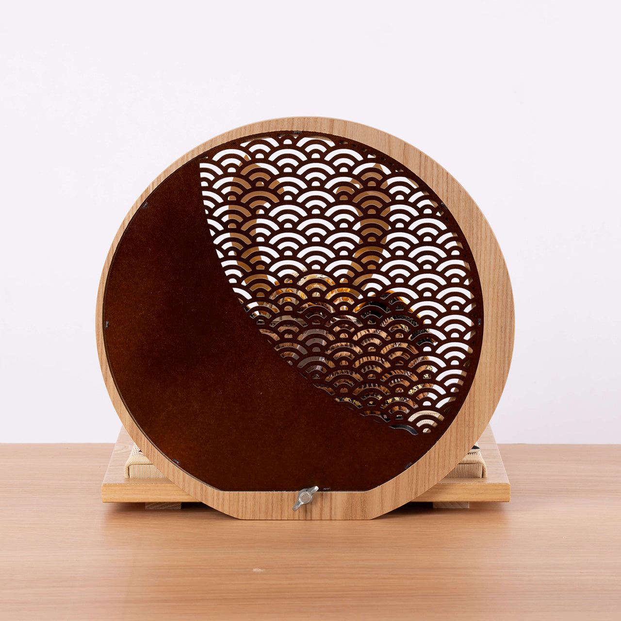 ことの兜　たつき　青海波　円形N衝立