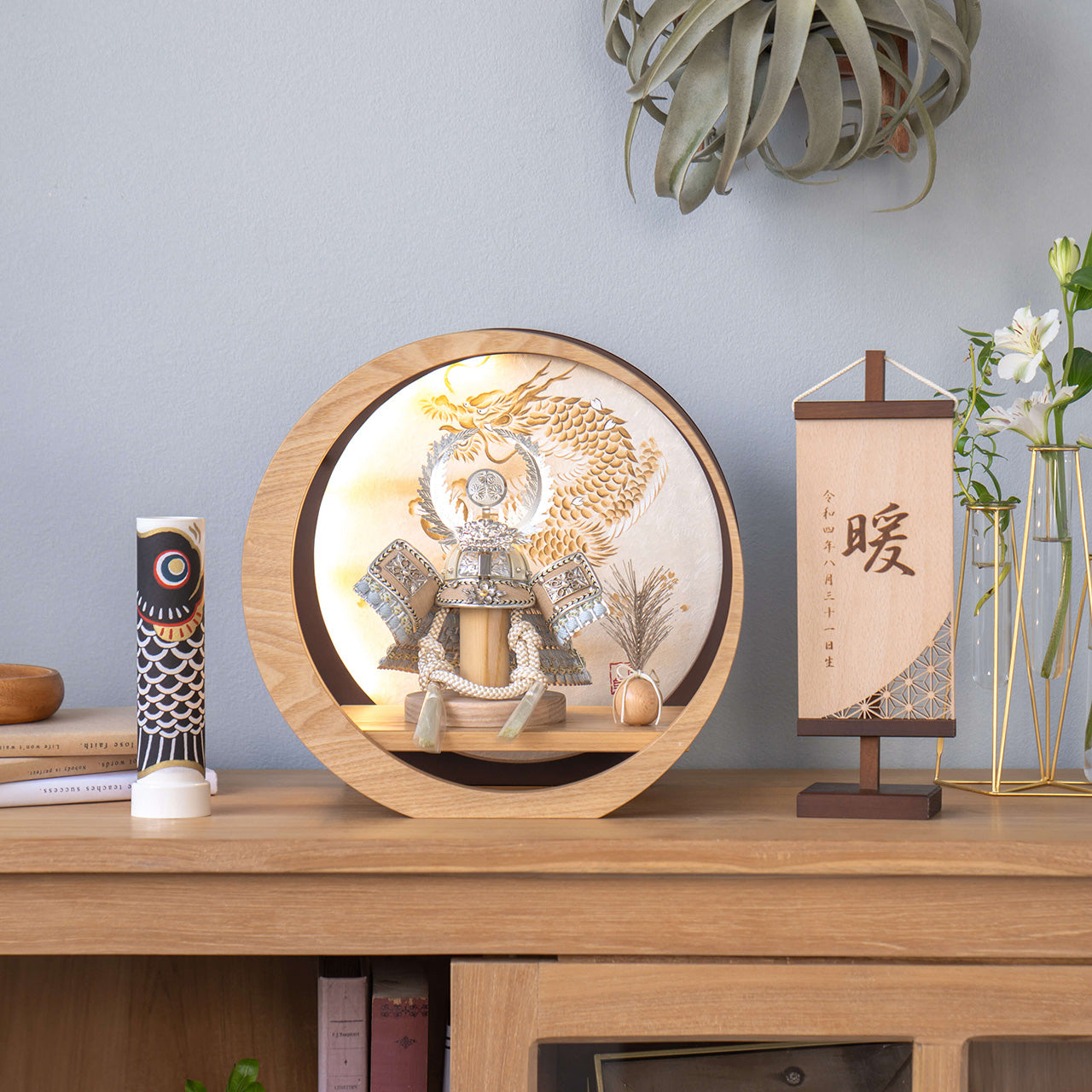 ことのオリジナル兜　徳川家康　灯月型飾台　手描龍