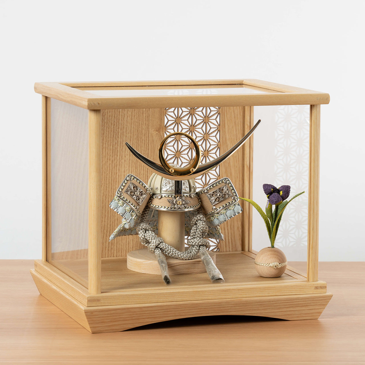 ことのオリジナル兜　上杉謙信　麻の葉　Nケース