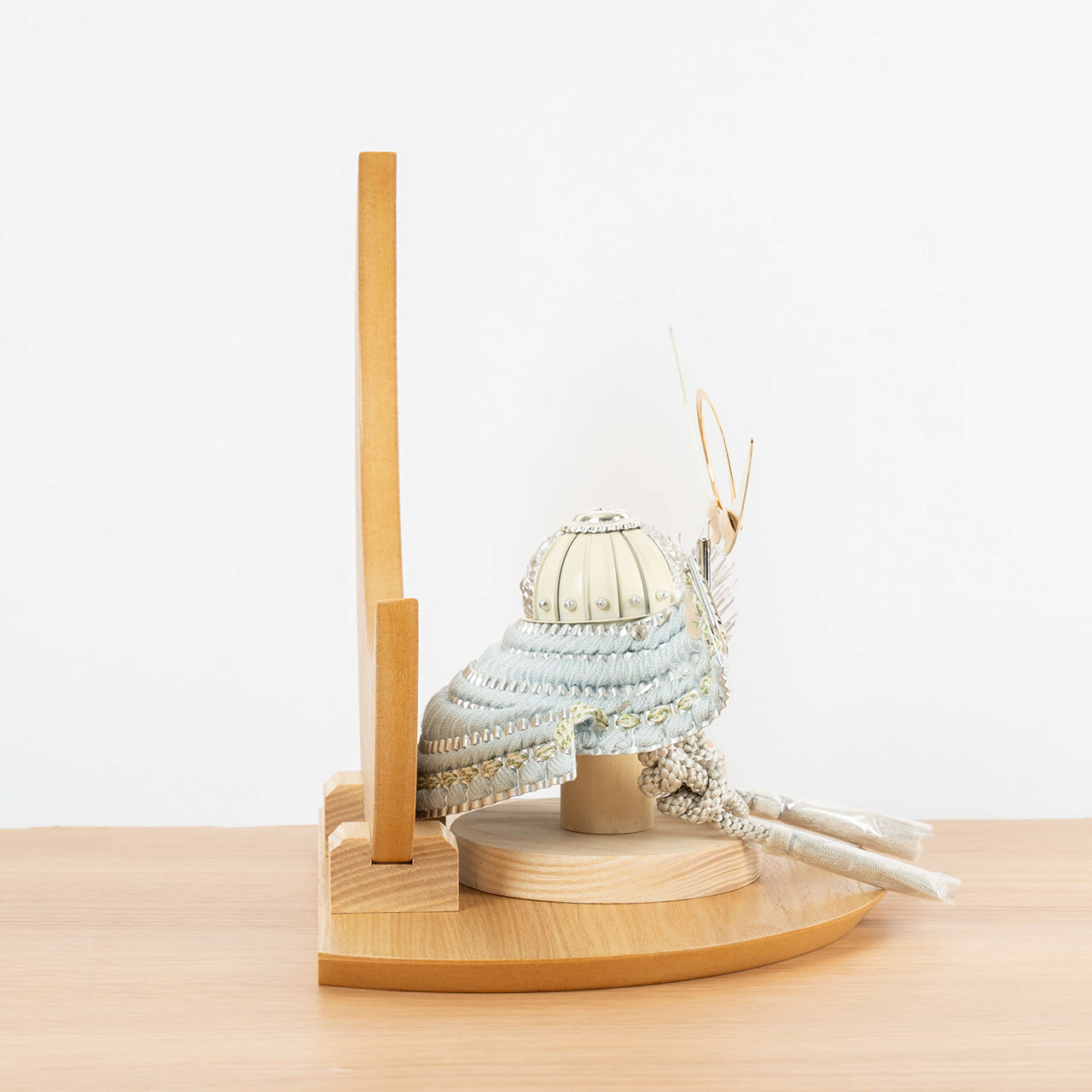 ことのオリジナル兜　上杉謙信　三日月　ナチュラル