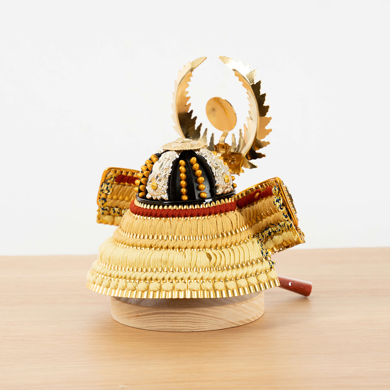 KOTO×悠雅コラボ兜　徳川家康　麻の葉　円形N衝立