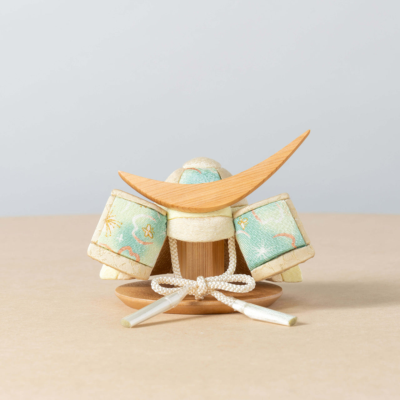 ことの木目込かぶと　だいち　伊達政宗　円ケース　麻の葉