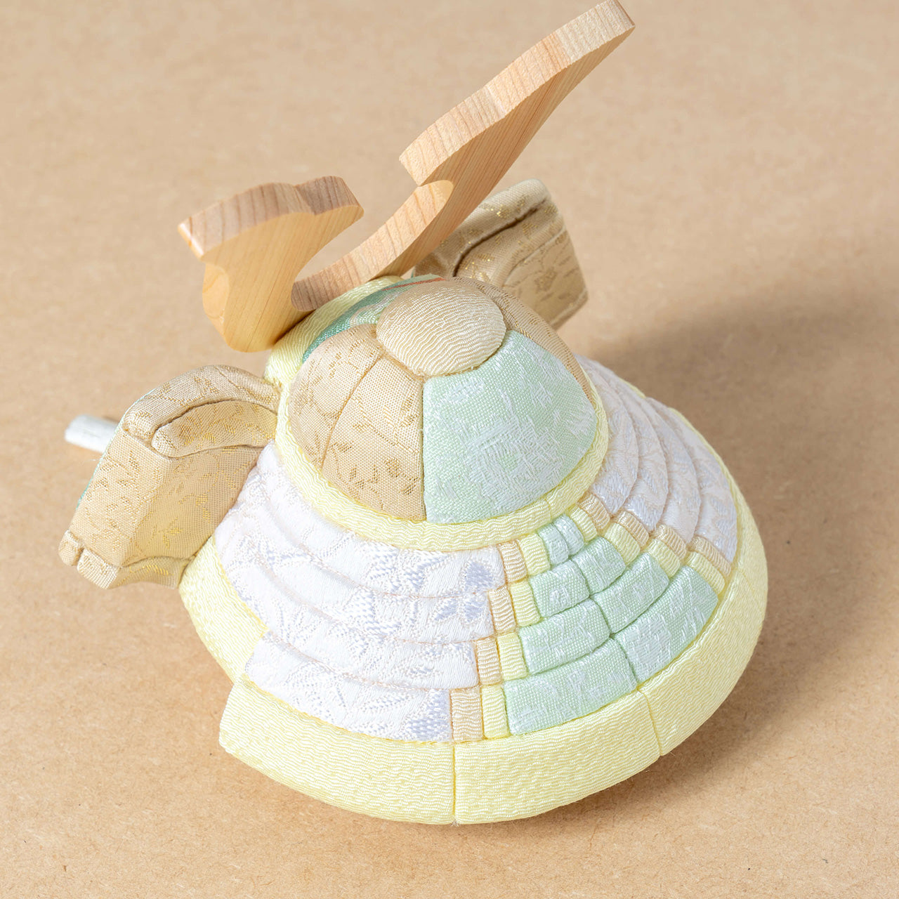 ことの木目込かぶと　だいち　鍬形　組子細工　麻の葉