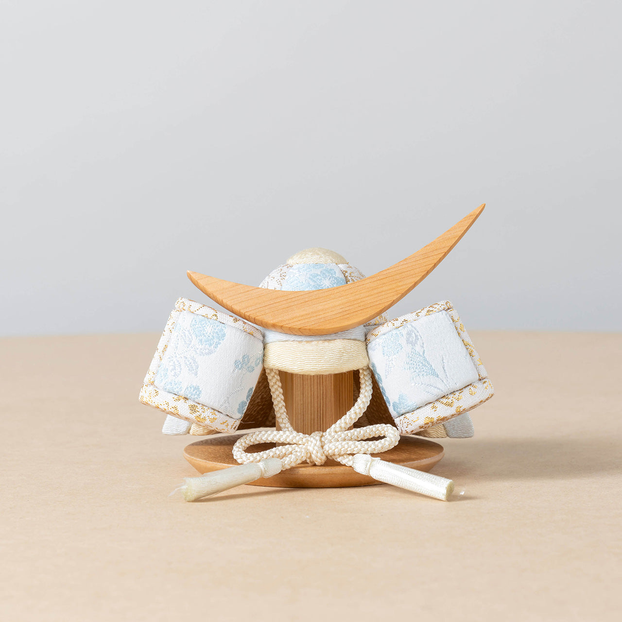 ことの木目込かぶと　そら　伊達政宗　灯丸衝立　麻の葉　N