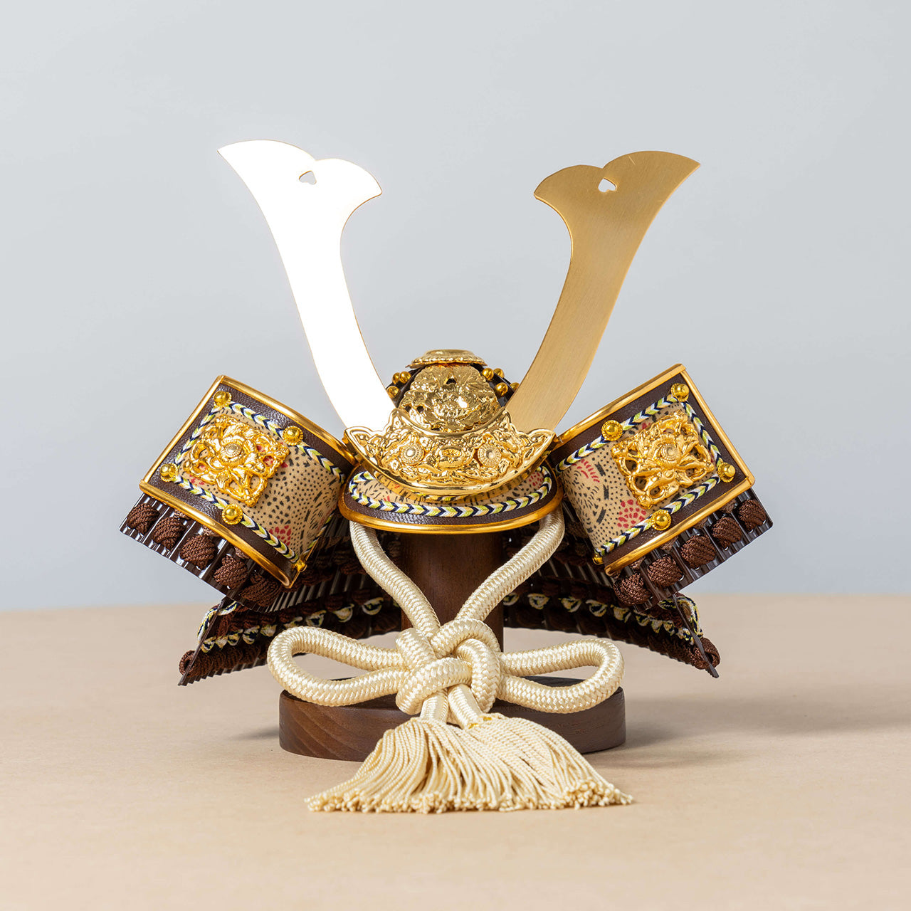 ことの兜　りく　灯月型飾台　麻の葉