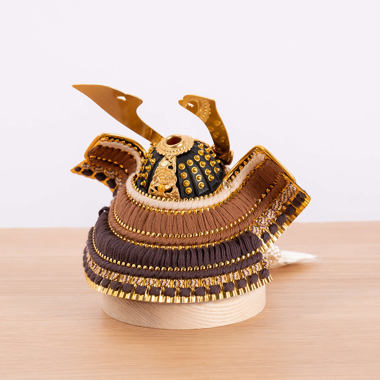 ことの兜　りょう　麻の葉　丸形B衝立