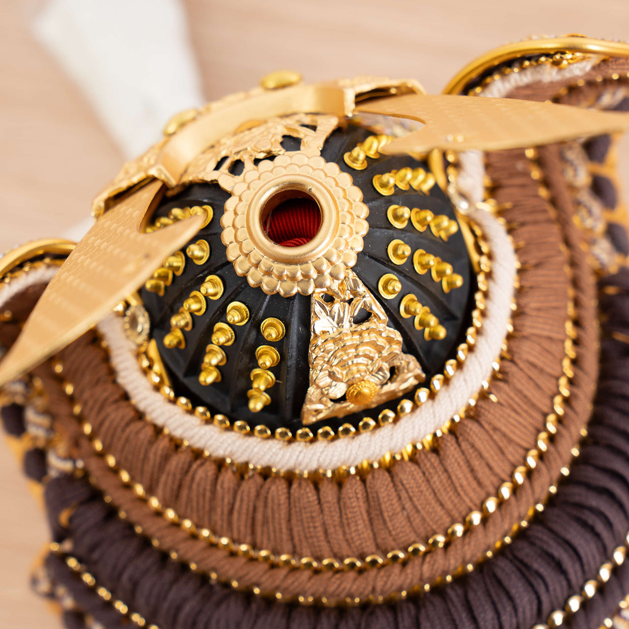 ことの兜　りょう　麻の葉　円ケース　N