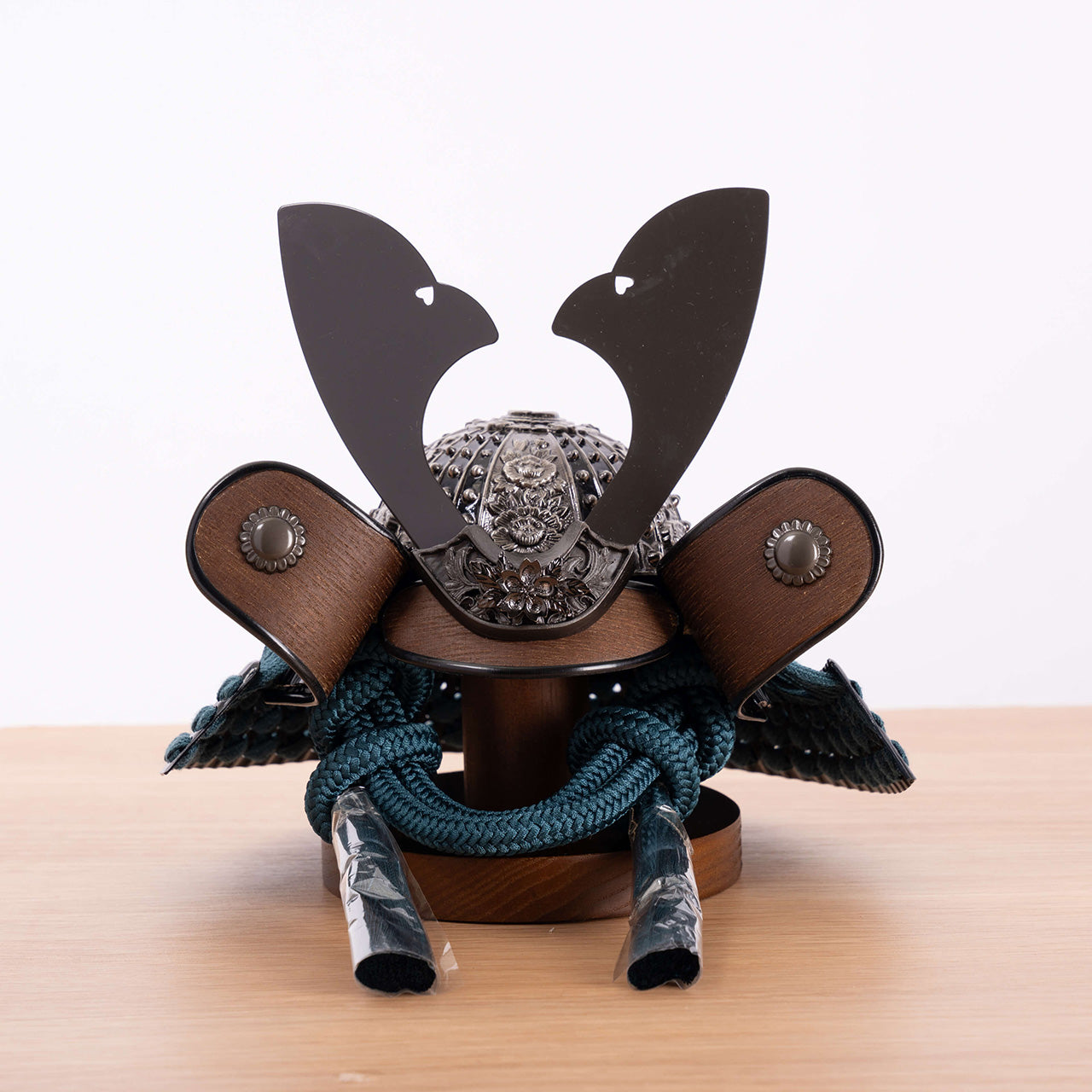 ことのおぼこ兜　こく　灯月型飾台　麻の葉