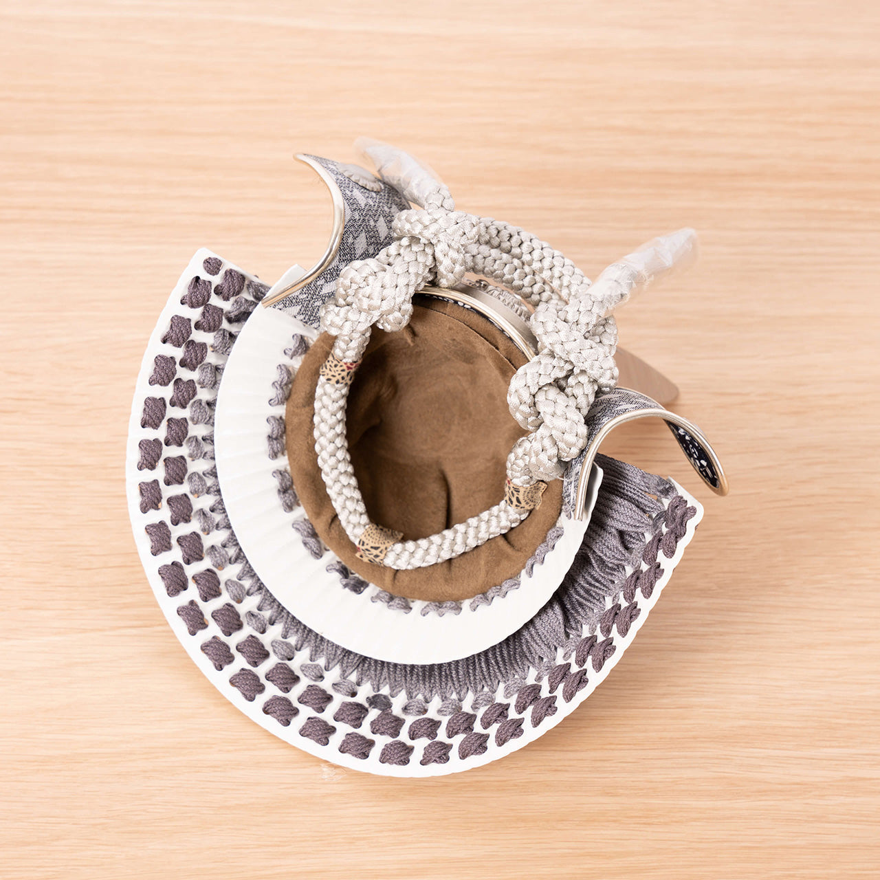 ことのおぼこ兜　せい　八角　B