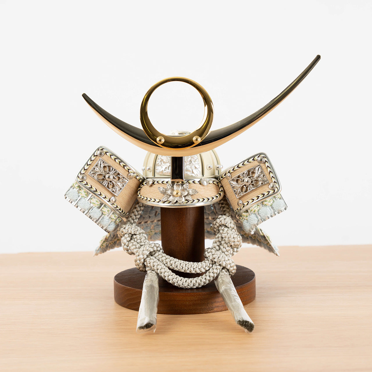 ことのオリジナル兜　上杉　円柱ケース　ブラウン