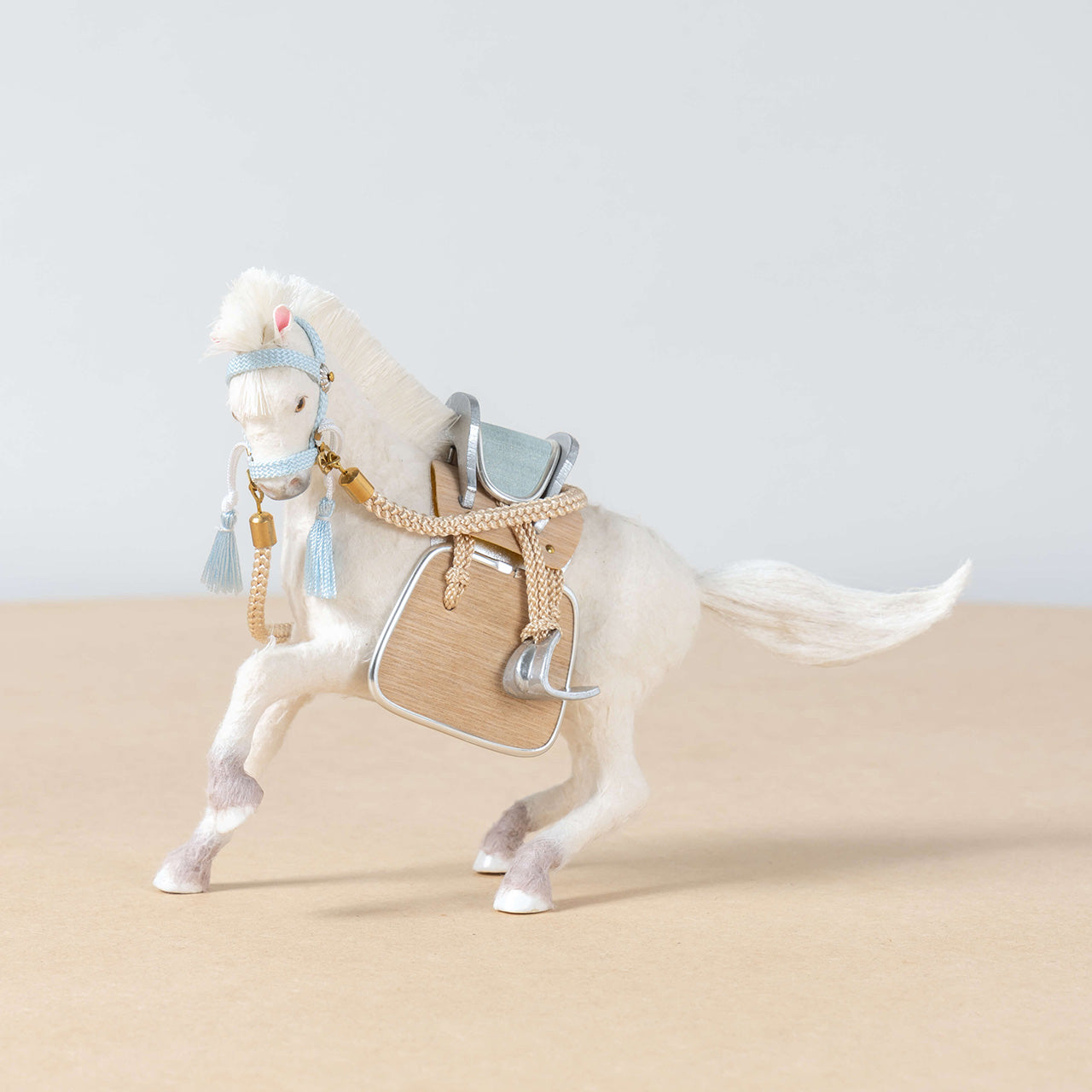 ことの颯躍（そうや）セット　そら　月型飾台　刺繍